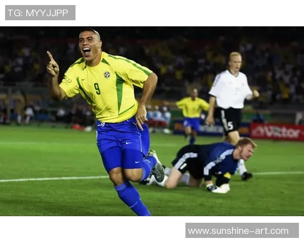 2002年世界杯十大足球巨星盘点：技术与荣耀并肩的传奇时刻