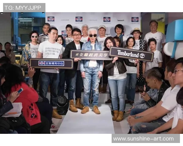 当球星踏上时尚伸展台足球与模特交织的魅力新风尚