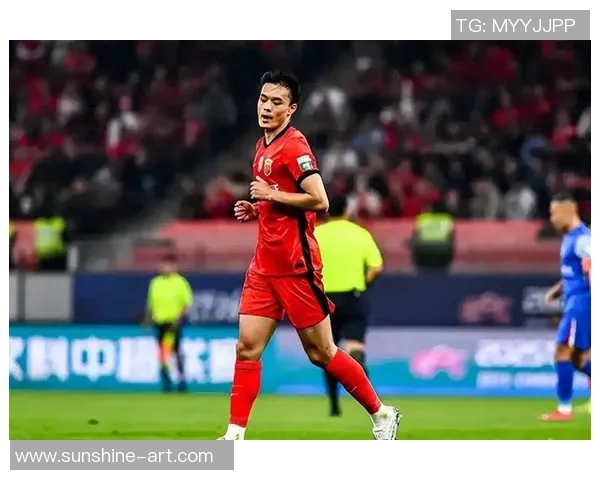 最佳弧线球足球球星是谁他的弯球技艺如何影响现代足球比赛