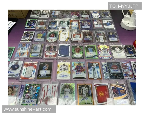 梅西大真金球星卡足球收藏品价值解析及市场前景探讨