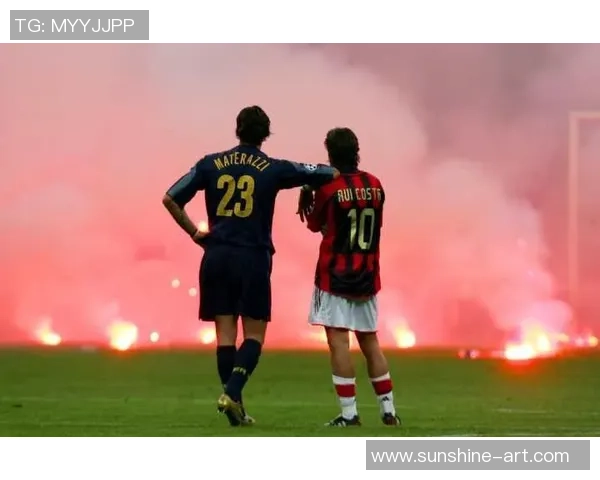 绿茵场上情谊长久足球巨星之间的深厚友谊故事